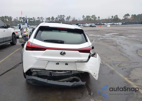 2019 Lexus Ux 200 z USA, uszkodzony, nr VIN JTHY3JBH6K2007172